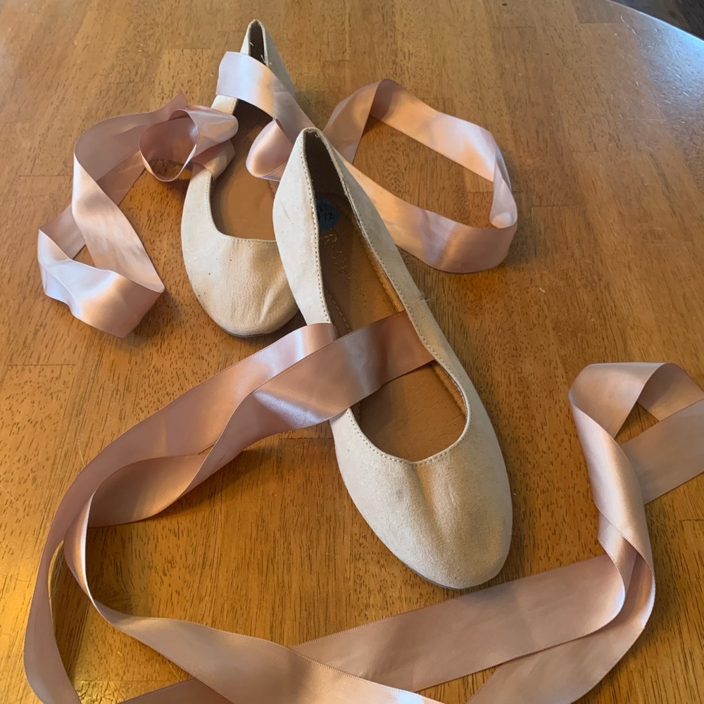 Restricted pink  Flats with Satin Ribbon